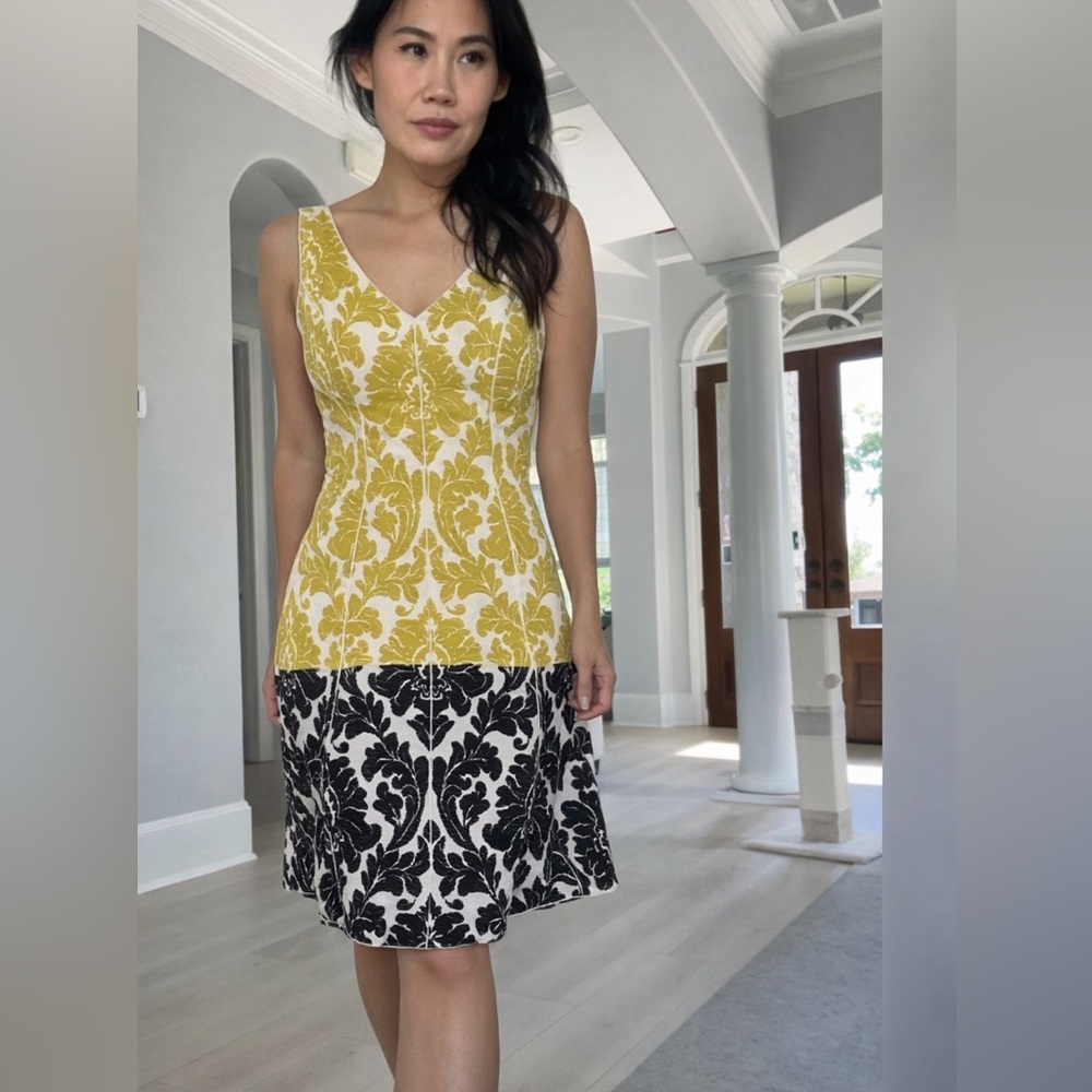 ✨St. John Metallic Neon Yellow and Black Floral Fit and Flare Dress✨